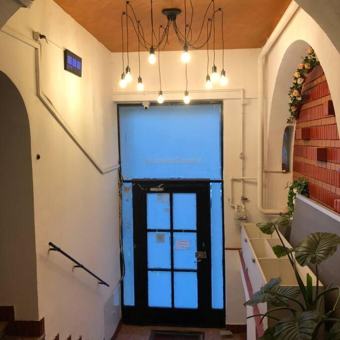 Lovely Studio Bucharest Exterior photo